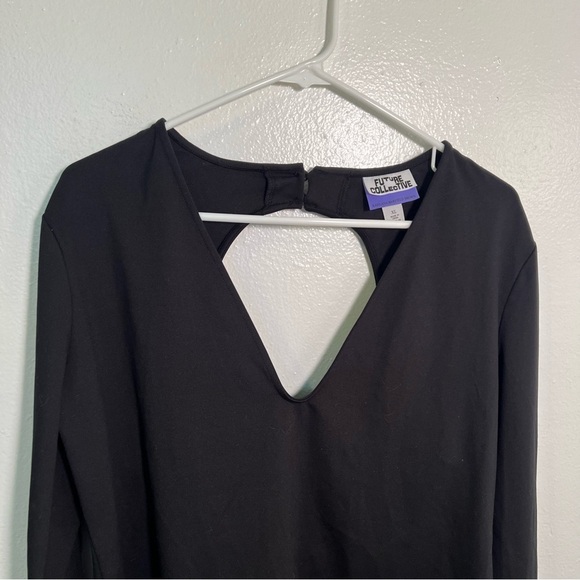 Future Collective V-Neck Long Sleeve Open Back T-Shirt Black XL - Picture 4 of 10